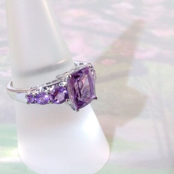 African Amethyst Ring Sterling Silver Size 7-1/4 - Picture 7 of 10